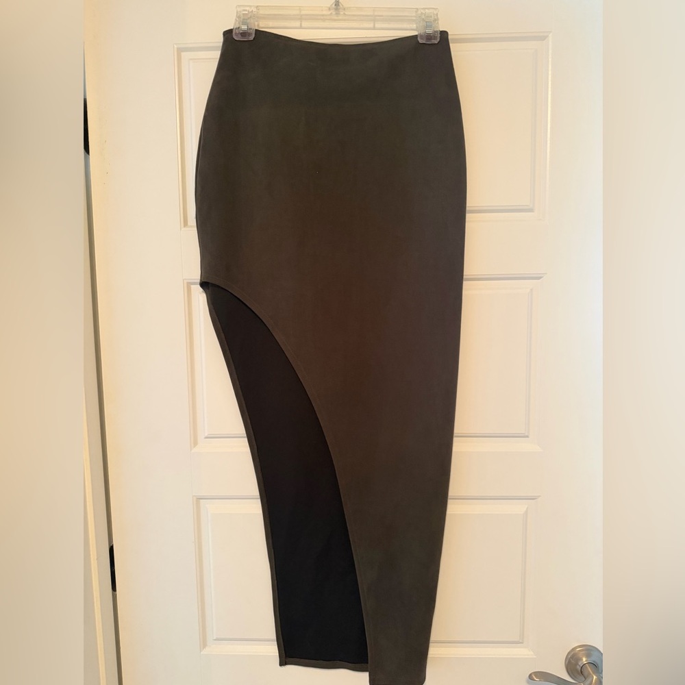 Charlotte Russe Asymmetric High-Low Pencil Skirt